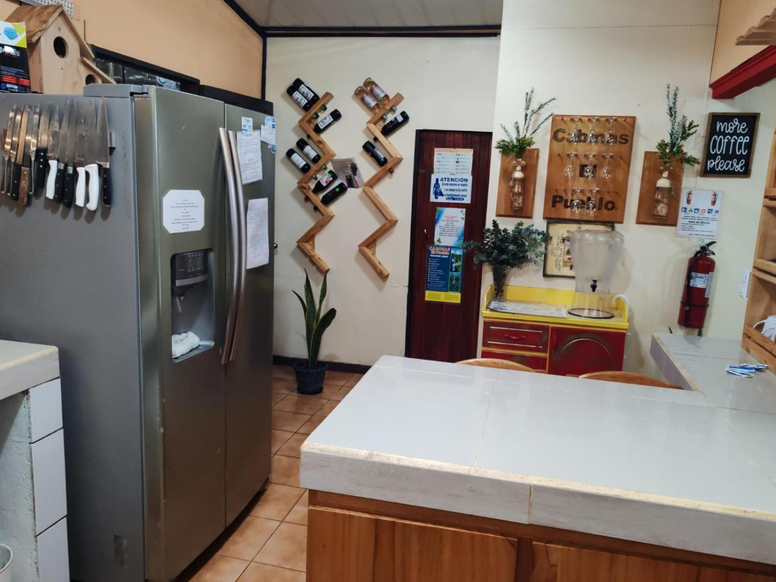 Cabinas El Pueblo B&B Монте-Верде Экстерьер фото