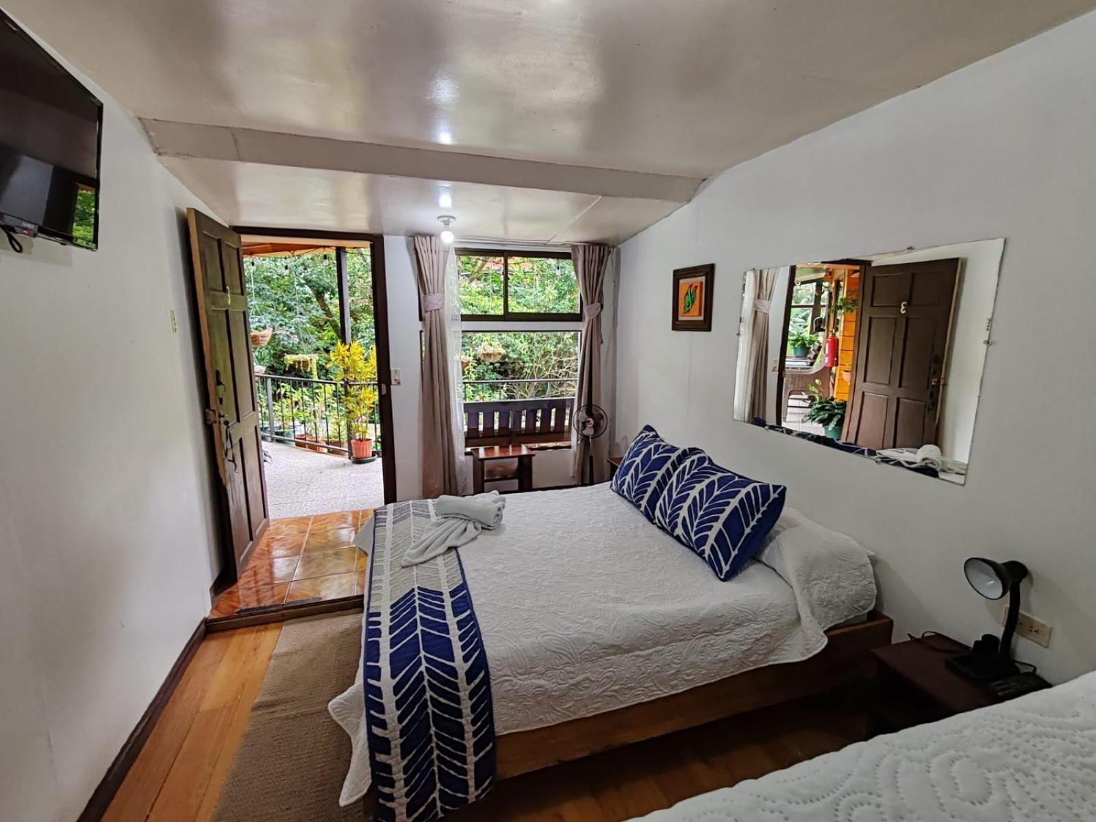 Cabinas El Pueblo B&B Монте-Верде Экстерьер фото