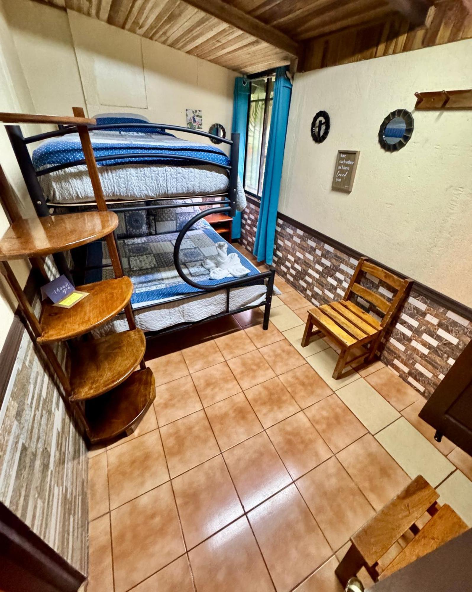Cabinas El Pueblo B&B Монте-Верде Экстерьер фото