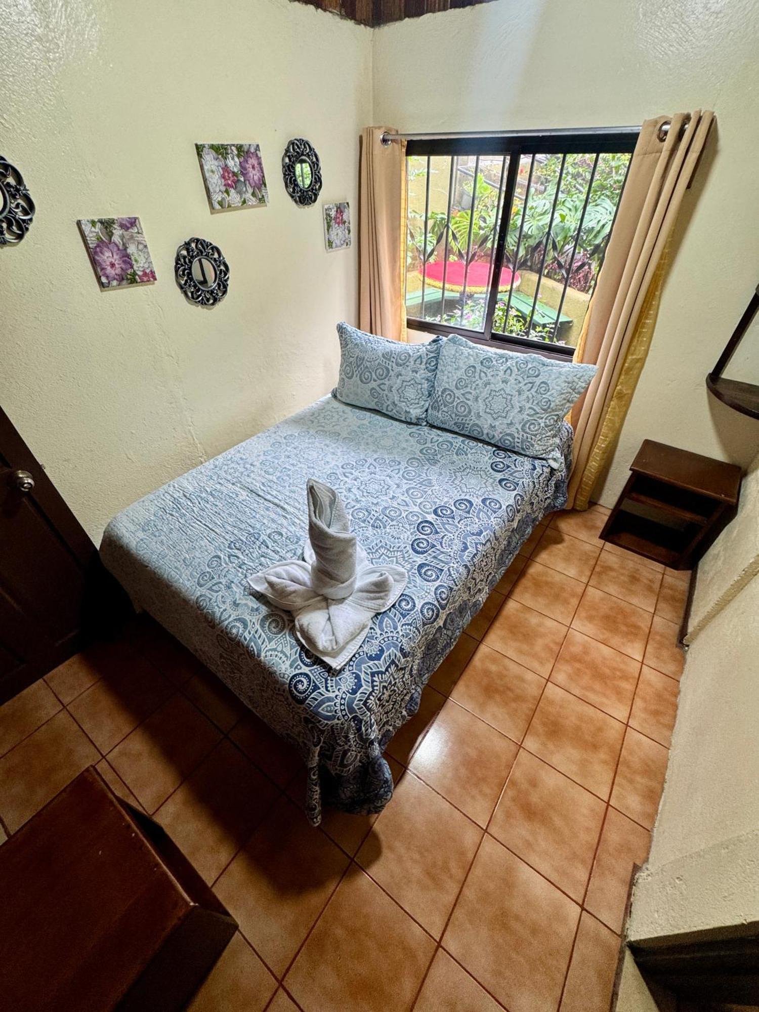 Cabinas El Pueblo B&B Монте-Верде Экстерьер фото