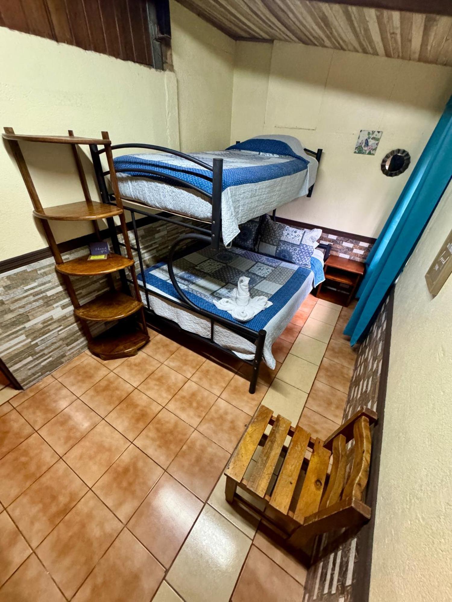 Cabinas El Pueblo B&B Монте-Верде Экстерьер фото