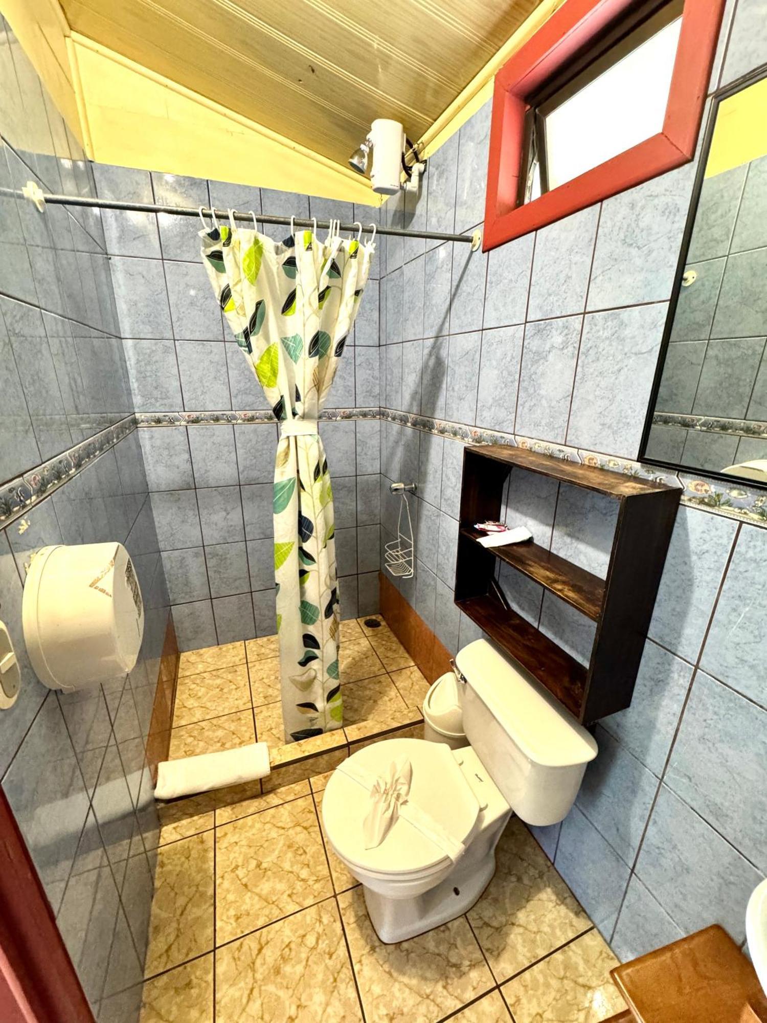 Cabinas El Pueblo B&B Монте-Верде Экстерьер фото